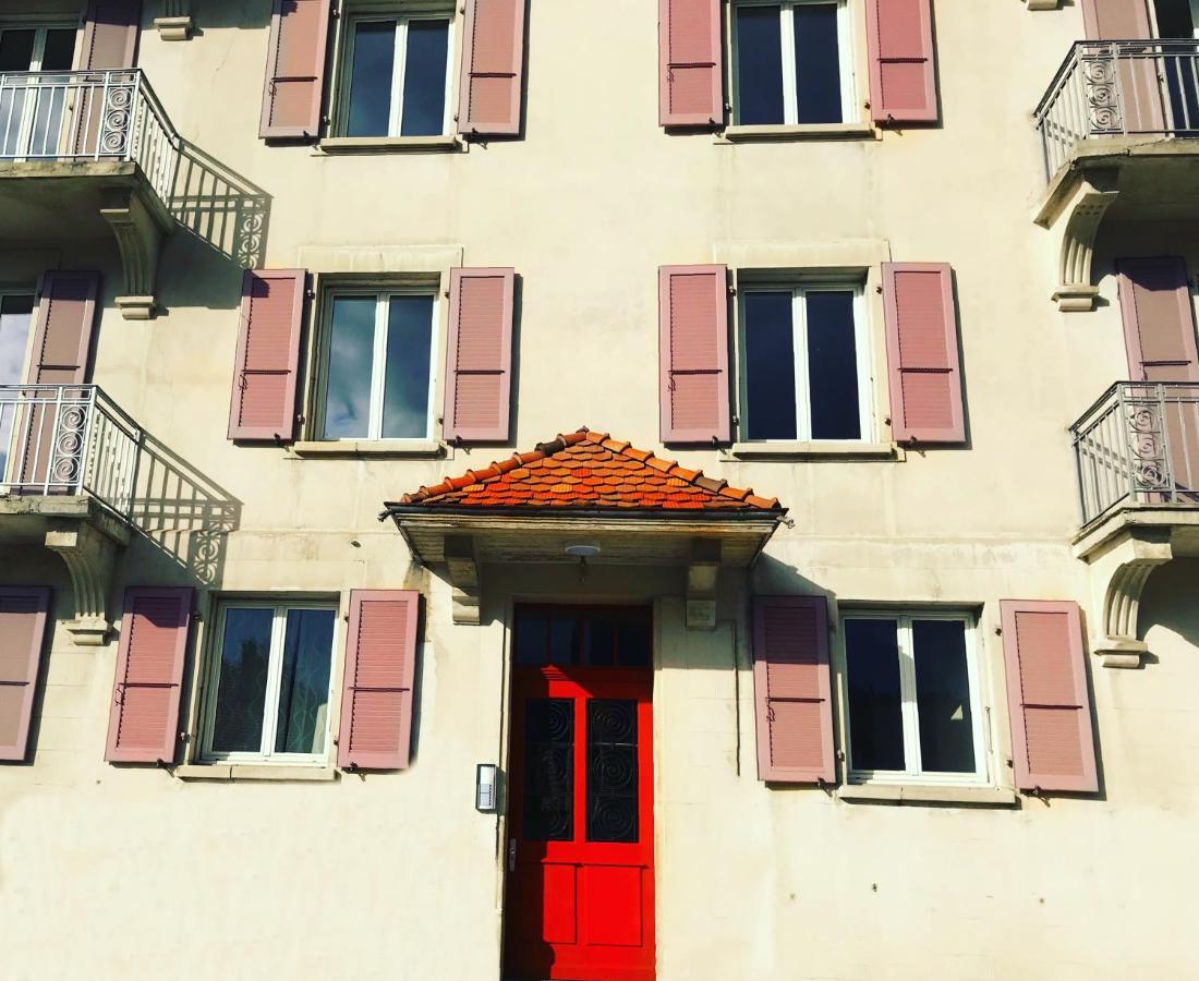 Appartement Luna Avec Parking Couvert Prive Le Locle Buitenkant foto